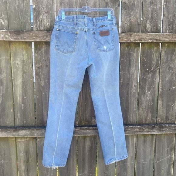 Wrangler Vintage Distressed Light Wash Bootcut Jeans | 32 - Picture 4 of 5